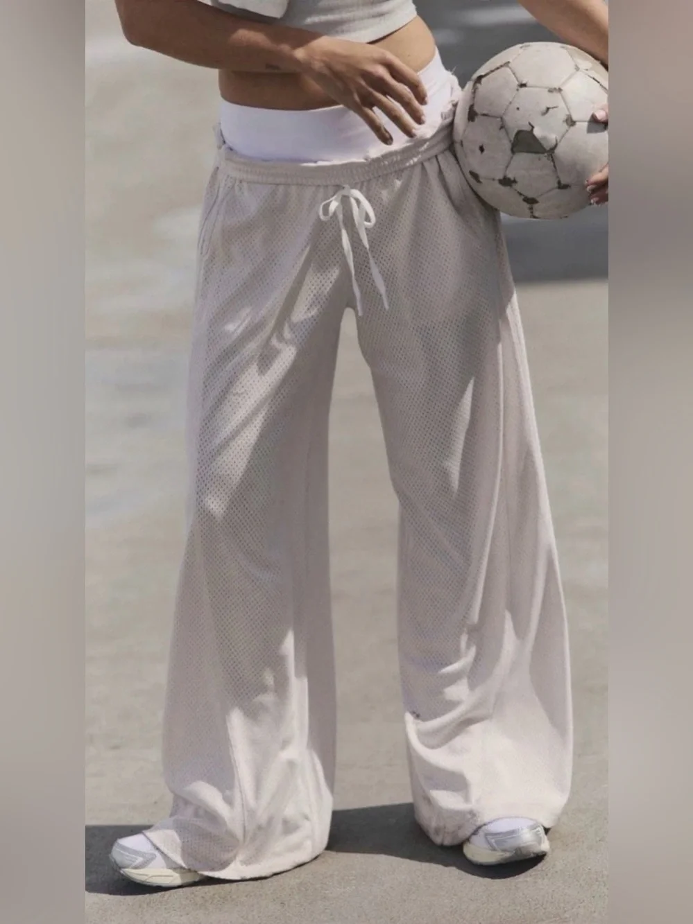 NWT FP Movement Overtime Wide-Leg Mesh Jogger Pants - Large - Picture 3 of 12
